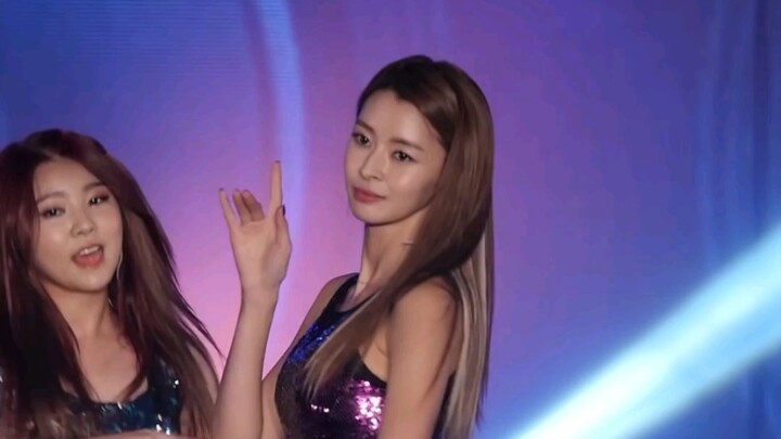 HelloVenus Kwon Nara-Wiggle Wiggle