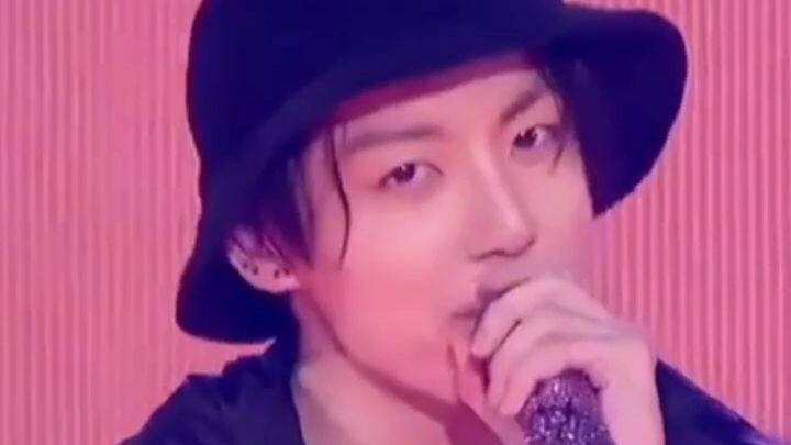 JUNGKOOK voice without Autotune WOW 😃😃 short