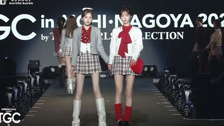 Peragaan busana Tokyo terbaru 2026: seragam JK Jepang yang imut, para model cewek manis berjalan di 