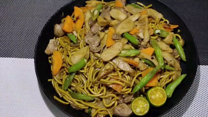 PANCIT CANTON(PinoyStyle)