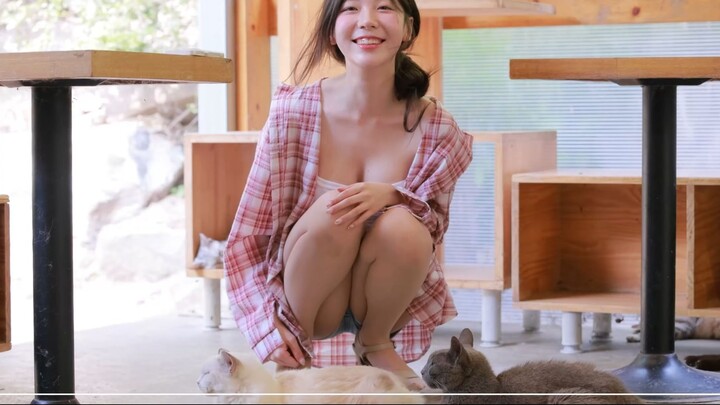 So refreshing! Soaking my feet in the mountain stream!