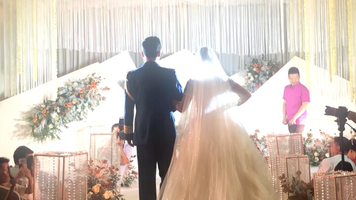 Saya tidak pernah berpikir 19 tahun yang lalu bahwa Anda akan datang untuk menikah dengan saya denga