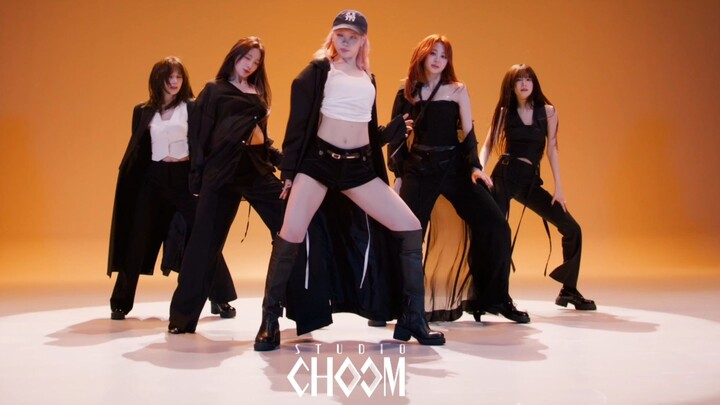 Hot - LE SSERAFIM