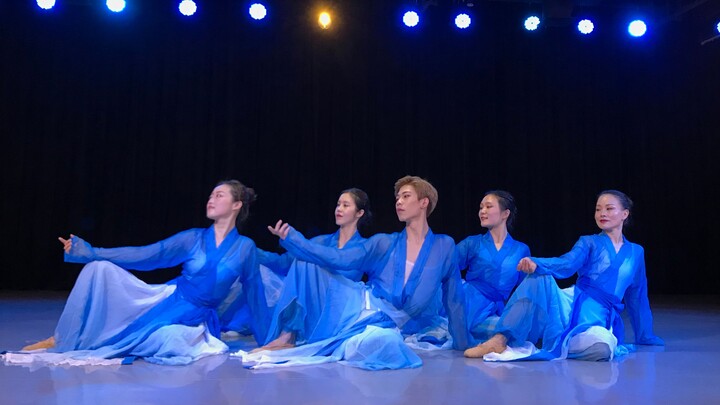 Xie Mingxin's original beautiful Chinese dance "Under the Sea" takes you into the silent sea
