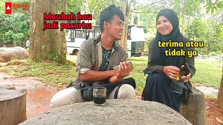 Mau kah kamu jadi pacarku
