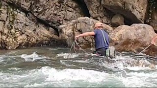 Cast Net Fishing in Nepal | Himalayan Trout Fishing in Nepal with Handmade Cast Net |