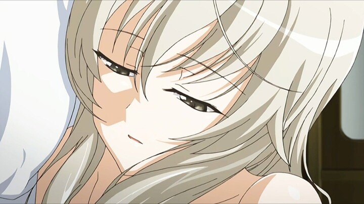 Rebahan Sambil Tatapan Emng Joss 😹 Nampak Semua 🤣