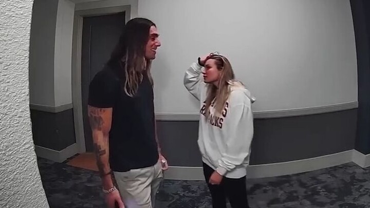 พบว่าแฟนสาวของฉันก็มีแฟนสาวเหมือนกัน