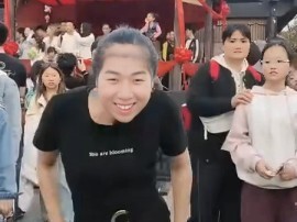 Shen Ge Sixteen Middle School Dragon Teaching