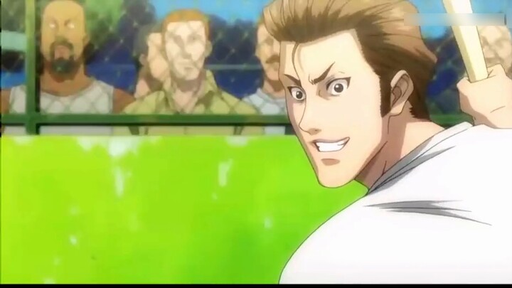The professional guy looked down on the passers-by on the baseball field, but unexpectedly hit the i