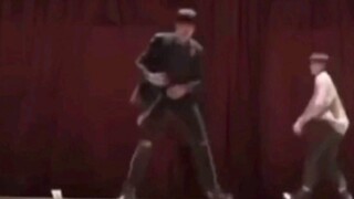 【بارك غيون هووك】 فرقة الرقص بالمدرسة الإعدادية تقدم رقصة كوفير لأغنية «Jopping» لسوبر إم | كيف يوجد 