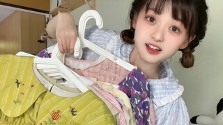 What should I wear on a date? ! ! I took out my collection of ten baby dresses