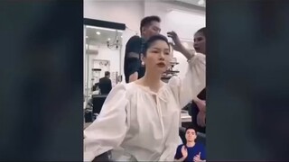 Về nhà tự cắt đi má