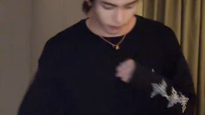 [Yunqi’s Douyin update! Both sides of the “Duowei” fandom feel their brother’s been wronged! We’re a