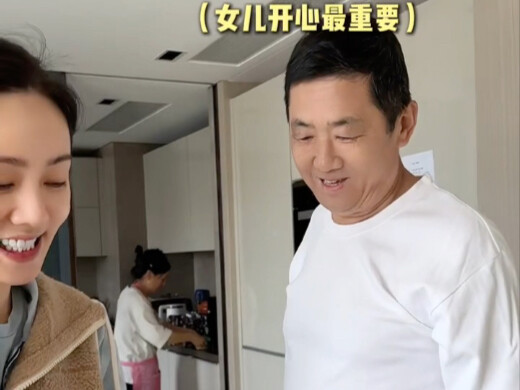 Sis really loves xiaolongbao! Dad-in-law is so nice! #Qiu Cixuan# #Yu Xiaoguang#