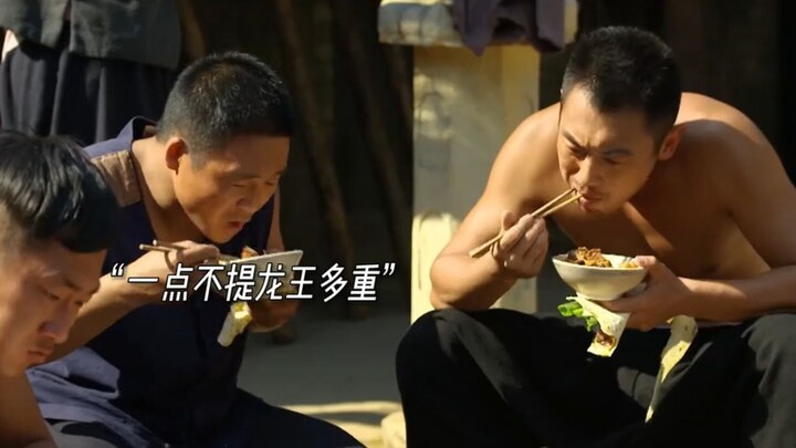 One meal of braised pork was enough to make the servant carry the thousand-jin Dragon King, while th