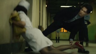 Aksi pertarungan super sulit, sequence pertarungan terbaik di "Deadly Game". Disarankan untuk menont