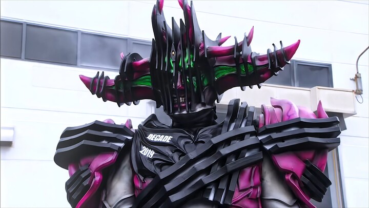 Kamen Rider Decade - Decade VS Alien Decade