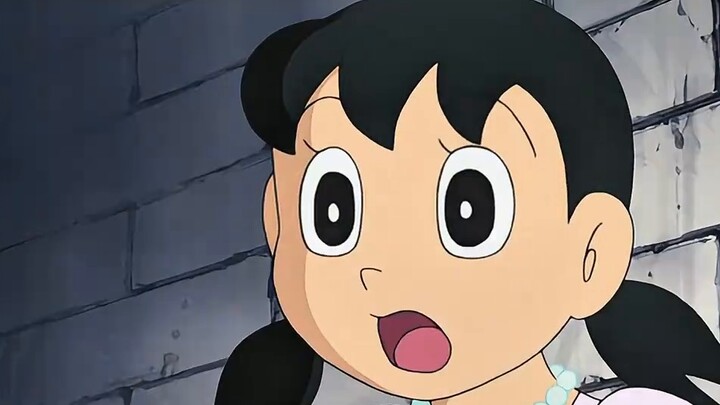 The properties of things that are touched by the inversion pen will be reversed. # Doraemon