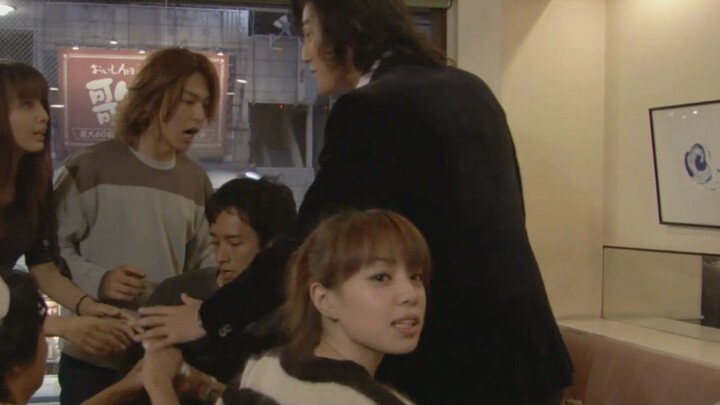A cameo by Agito in the Dragon Knight movie