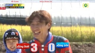 Kwang Soo chơi xấu khi đánh bóng