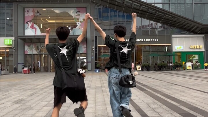 这个月kpop人选择的走路方式