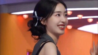 老师，下次这种跳舞活动让我们恩熙多参加好吗?