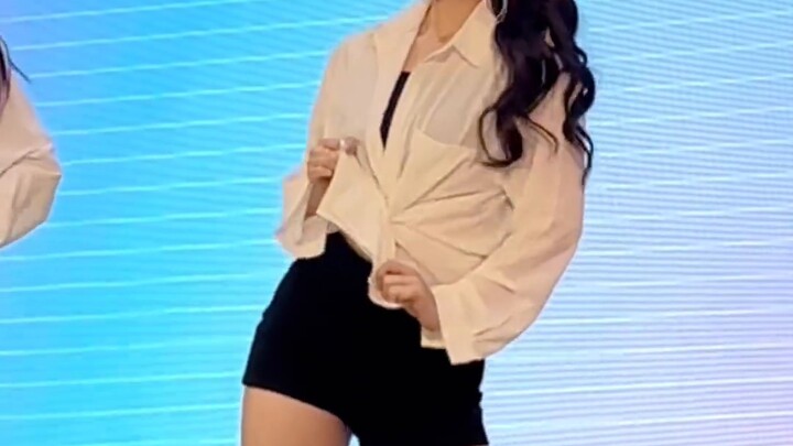 Hiss~Nó có làm bạn đau tim không❤️ Roadshow đau nhói như một cú bắn thẳng