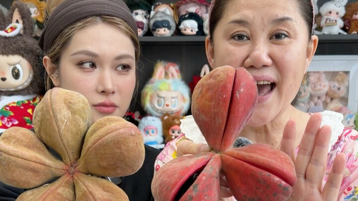 Immersive mukbang of “ugly food”!