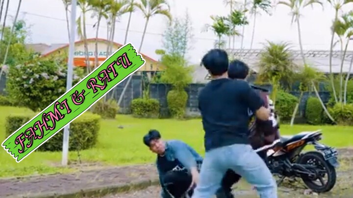 Ratu yang awalnya benci menjadi penasaran dengan Fahmi cowok jutek