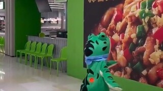 哈哈哈哈哈哈哈哈哈我说现在的蛙🐸别太戏精了