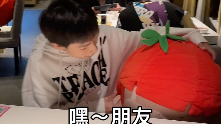 น้องชายแค่ทำตัวอ้อนก็ทำให้พี่ใจอ่อนทันที