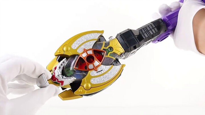 Kamen Rider KIVA Dogga Hammer Tsukiki [เวลาเล่นของมิโซะ]