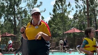 DISNEY CAST MEMBERS TEACH THE CHA-CHA SLIDE TO RESORT GUESTS 2023 - DISNEY'S ANIMAL KINGDOM LODGE