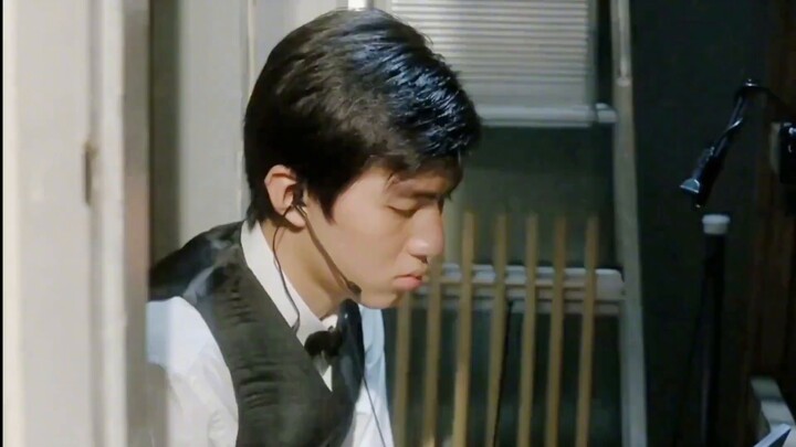 This kind of teammate is really a pig! I am not afraid of god-like opponents, but I am afraid of tea