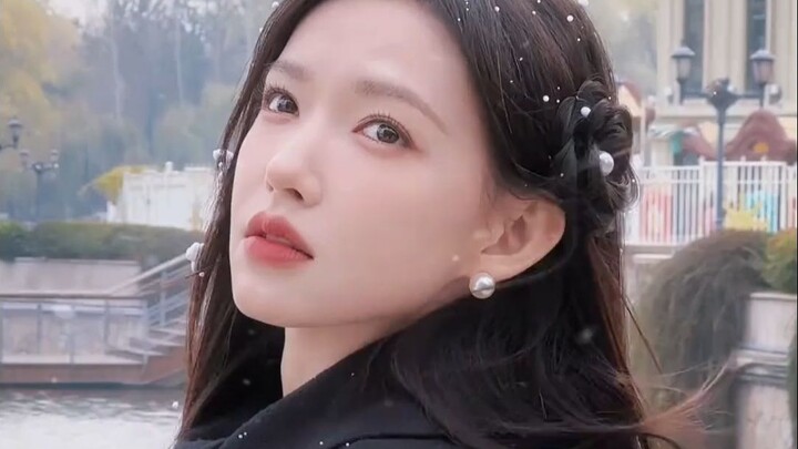 Hou Minghao: Cheng Xiao, it's you again!