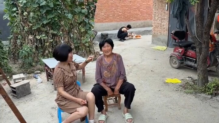 “Mẹ con đường đối kháng” hahaha!