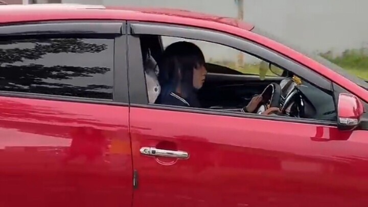 COSPLAY ANIME | belajar bawa mobil