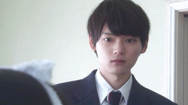 “Thầm yêu giống như từng quả mơ xanh”