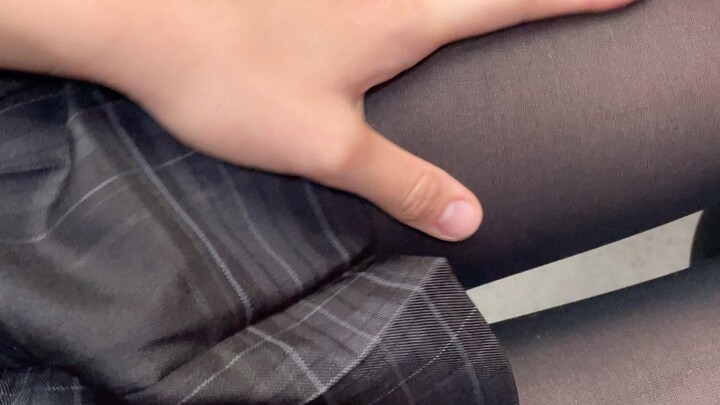 มือของฉันกับขาของฉัน :)