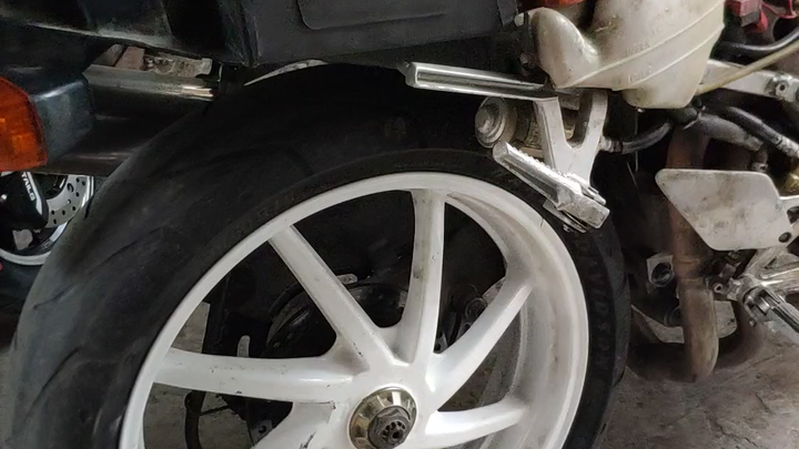 Tôi cá là trong số các bạn ở đây không có mấy người biết chiếc xe này.