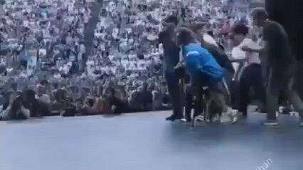 què nhưng đam mê vẫn còn