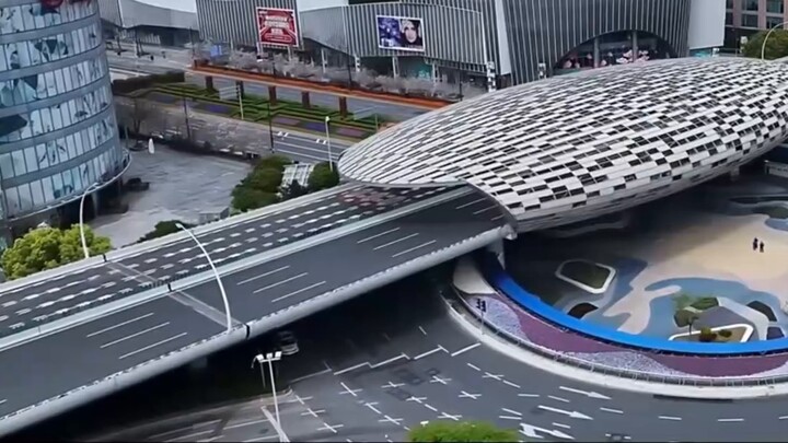 Shanghai at the beginning of the year is more suitable for filming "Alice in Borderland"