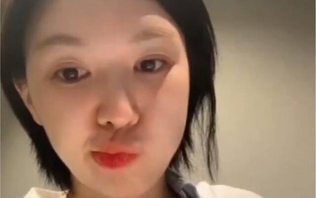 Komentar: Apakah Anda Wendy dari Red Velvet?