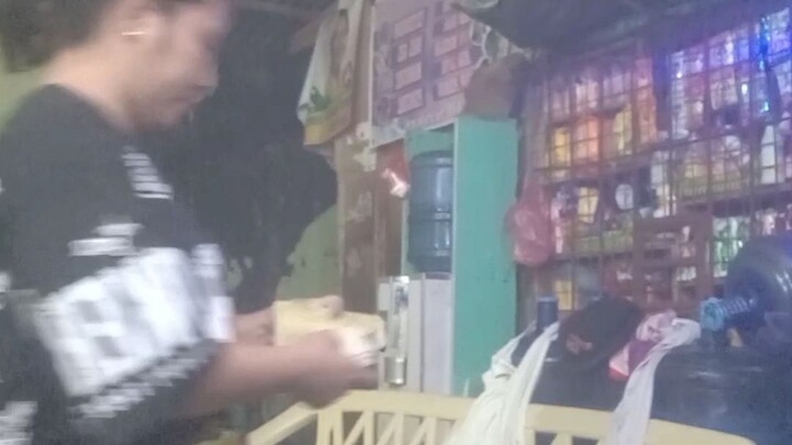 sa hirap Ng buhay kailangan natin mag banat Nang buto💪🏻