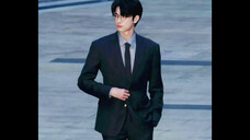 ขาของ Lin Yi ไม่กล้าแม้แต่จะเซ็กซี่ขนาดนี้ ~