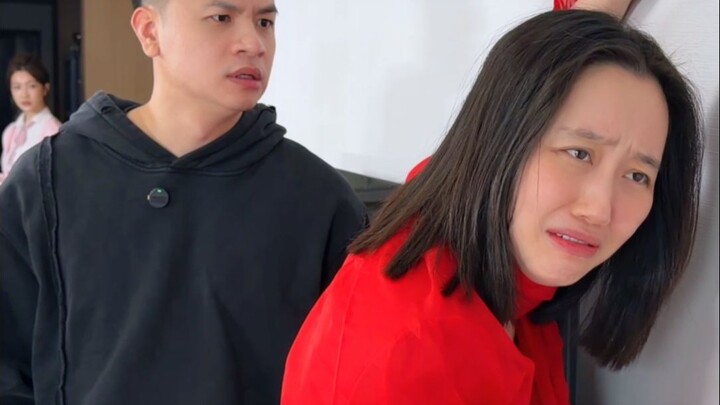 زوج غير مدرك للمشاعر