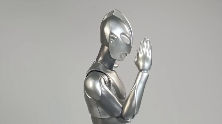 Use the best paint to make the worst face SHF new Ultraman descends Silver Ultraman [Youtiao Review]