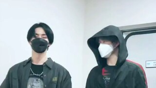 [NCT TikTok] صلصة تشيان كون وزونغ تشينلي الحارة: حتى مع وجود قناع، لا يزال بإمكانك رؤية آثار القطط