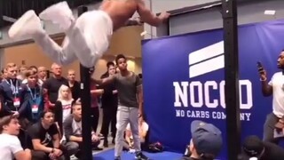 可恶被他装到了